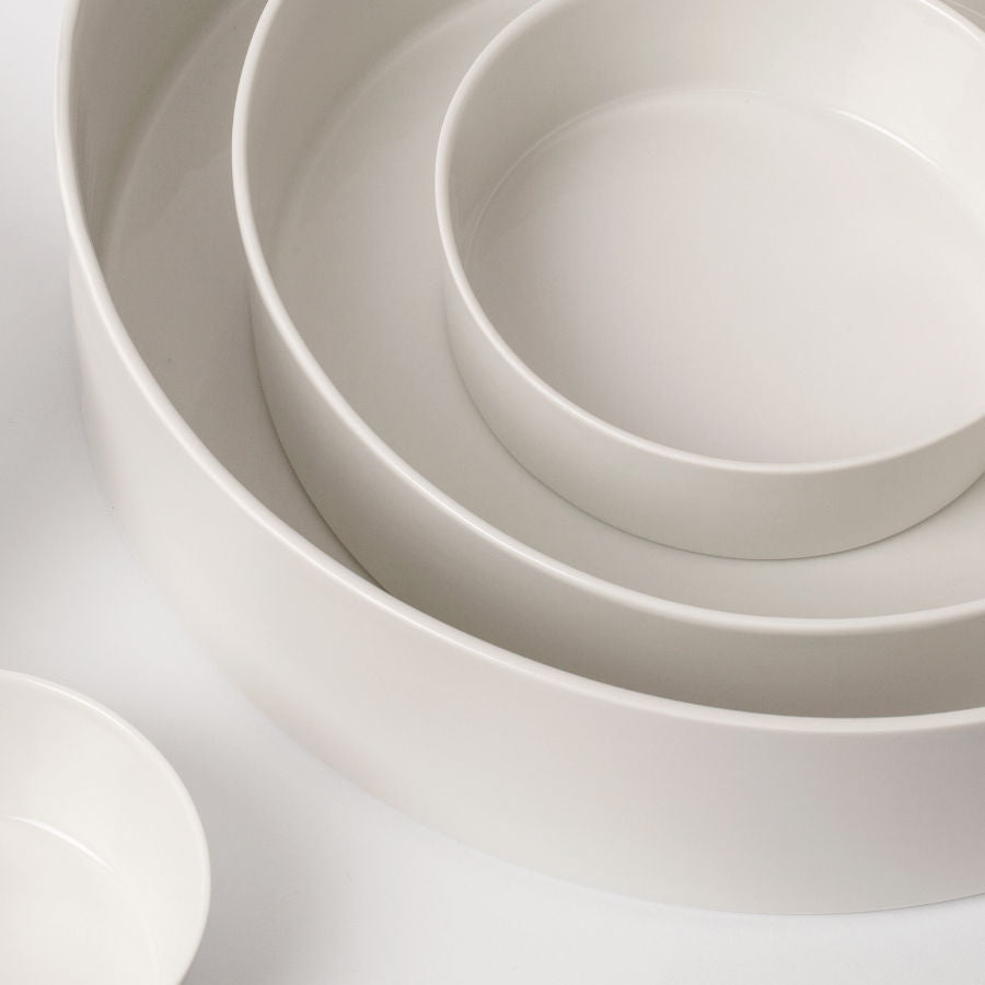 Handmade porcelain bowls – in four sizes – feinesweißes Porzellanmanufaktur