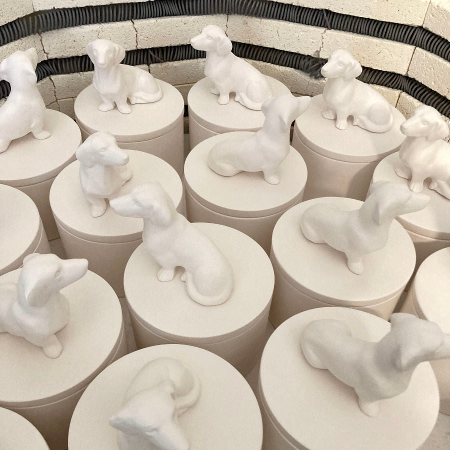 Dackeldose Porzellan feinesweißes Porzellanmanufaktur Berlin Katy Jung