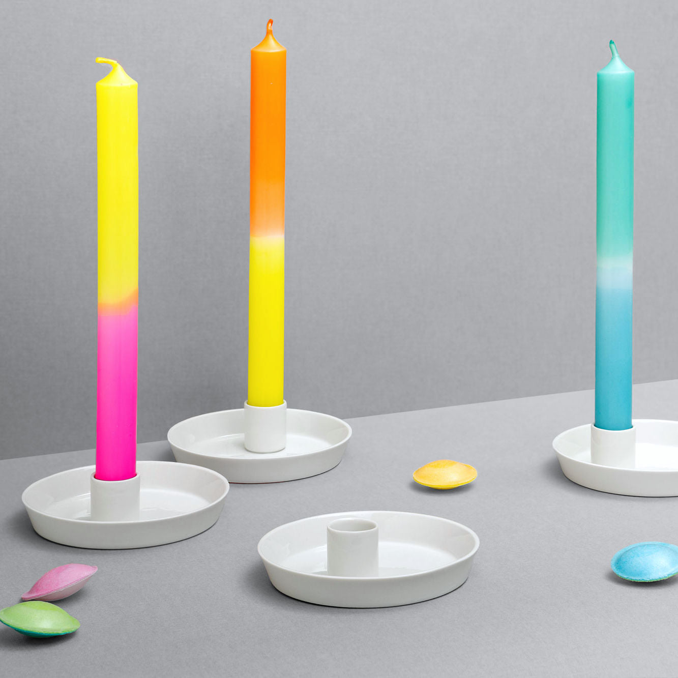 Weißer Kerzenhalter aus Porzellan von feinesweißes Berlin