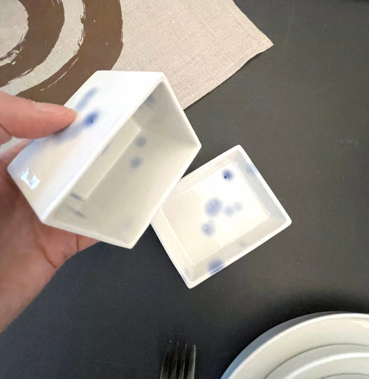 kleine porzellan butterdose handgefertigt von feinesweisses berlin