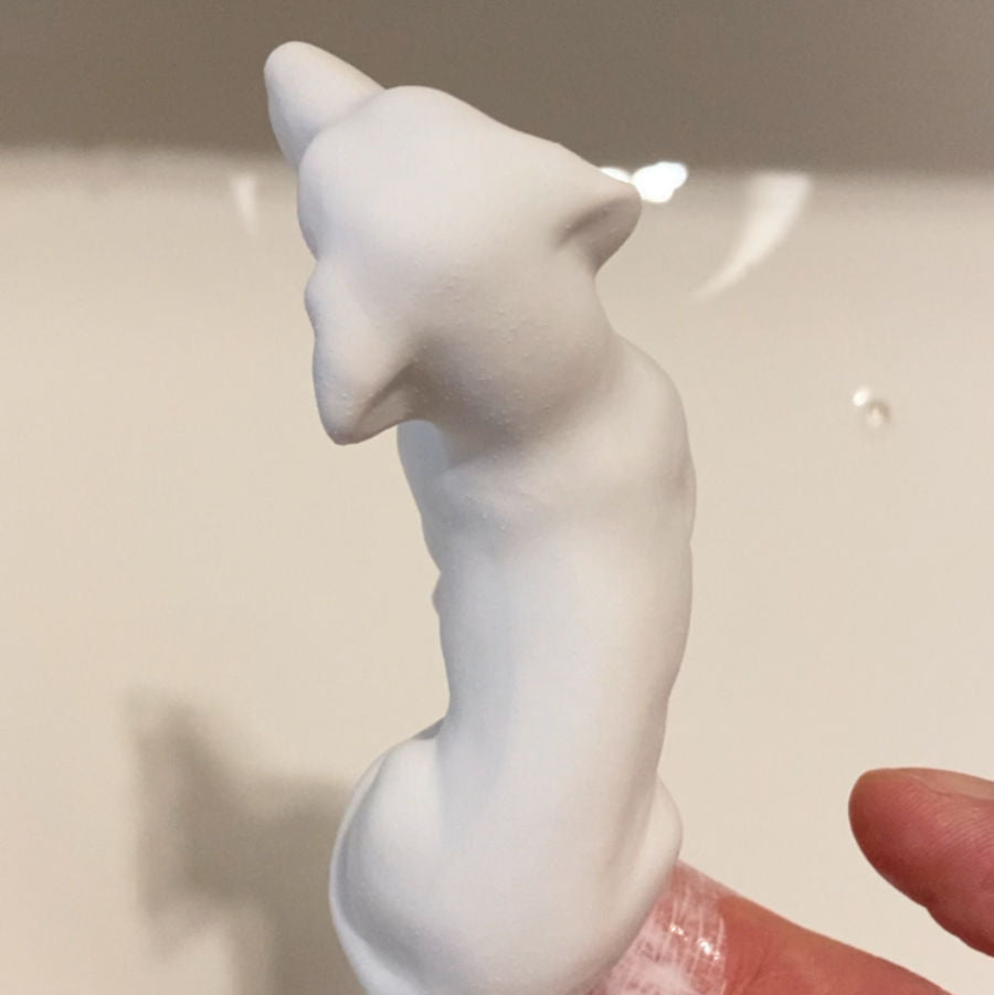 Dackel Figur aus Porzellan handgefertigt von feines weißes Porzellanmanufaktur Berlin