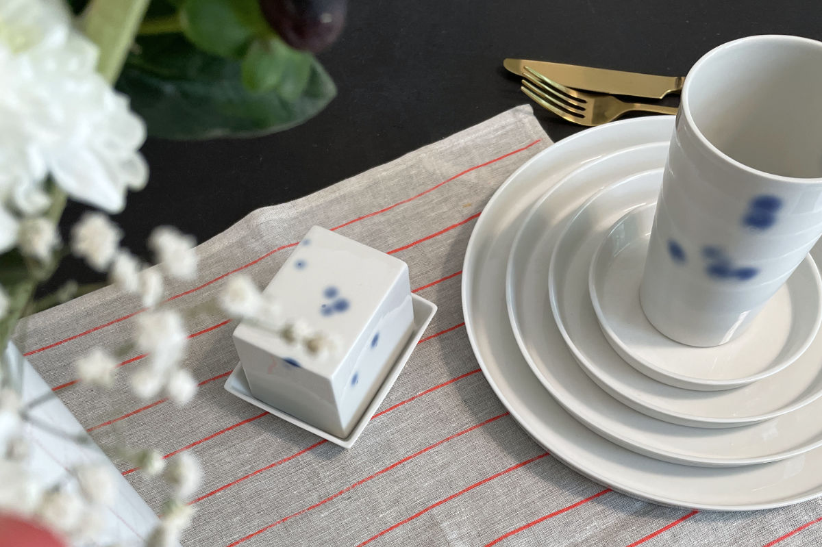 Handgefertigte Geschirr aus Berlin Porzellanmanufaktur feines weißes