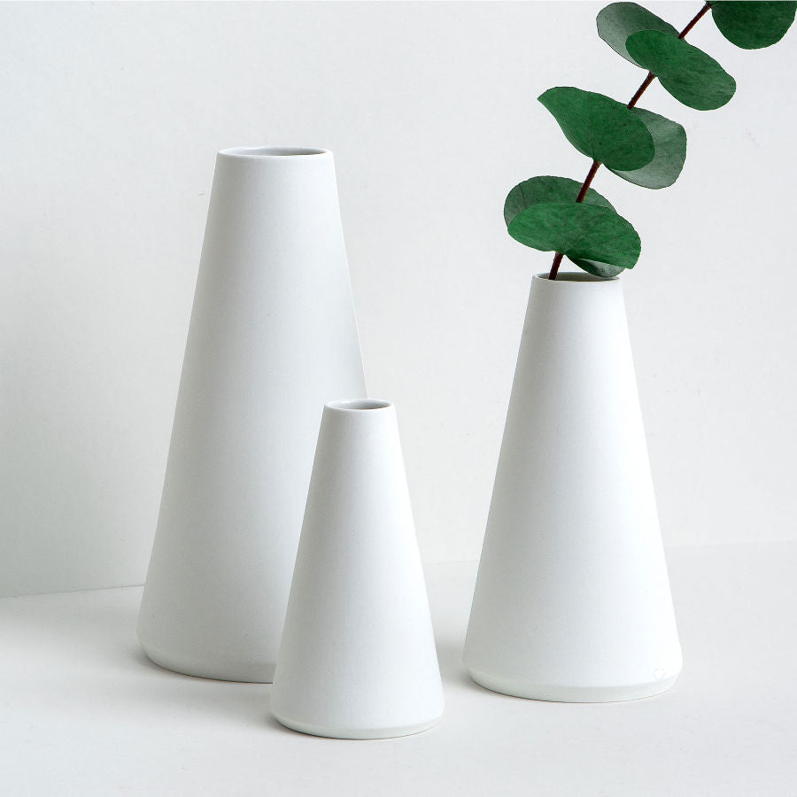 Porzellanvase weiss in 3 Größen. Handgefertigt in Berlin.