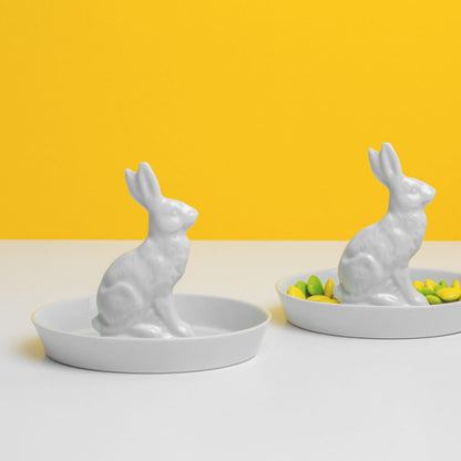 Hasenteller aus Porzellan als Osternest von feinesweisses Porzellanmanufaktur Berlin