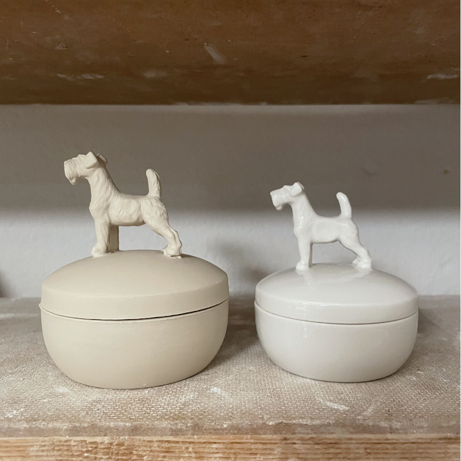 Porzellan Schnauzerdose weiß vor und nach dem Brand handgefertigt von feines weißes Berlin